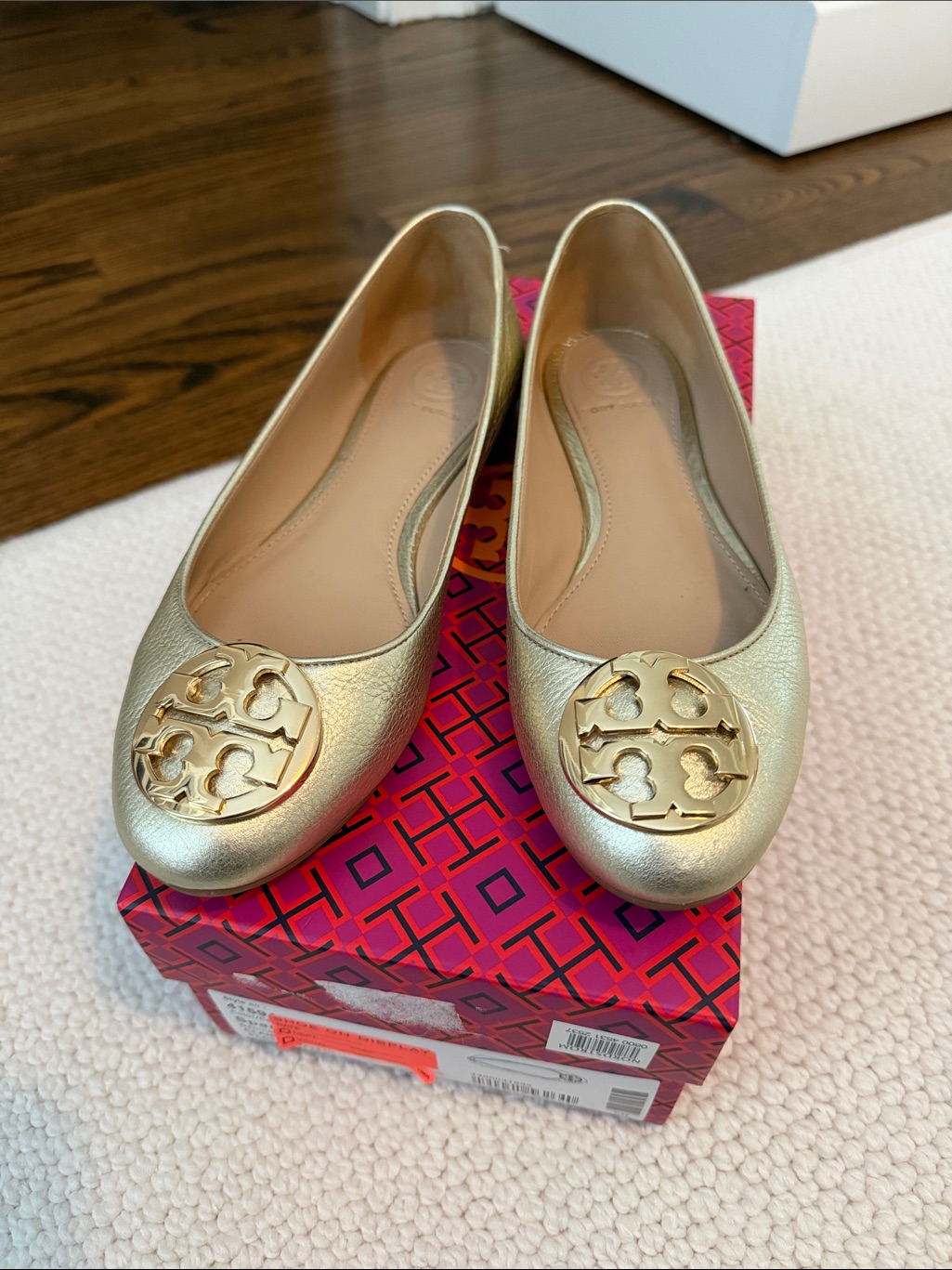 Tory Burch Gold Logo Round-Toe Ballet Flats